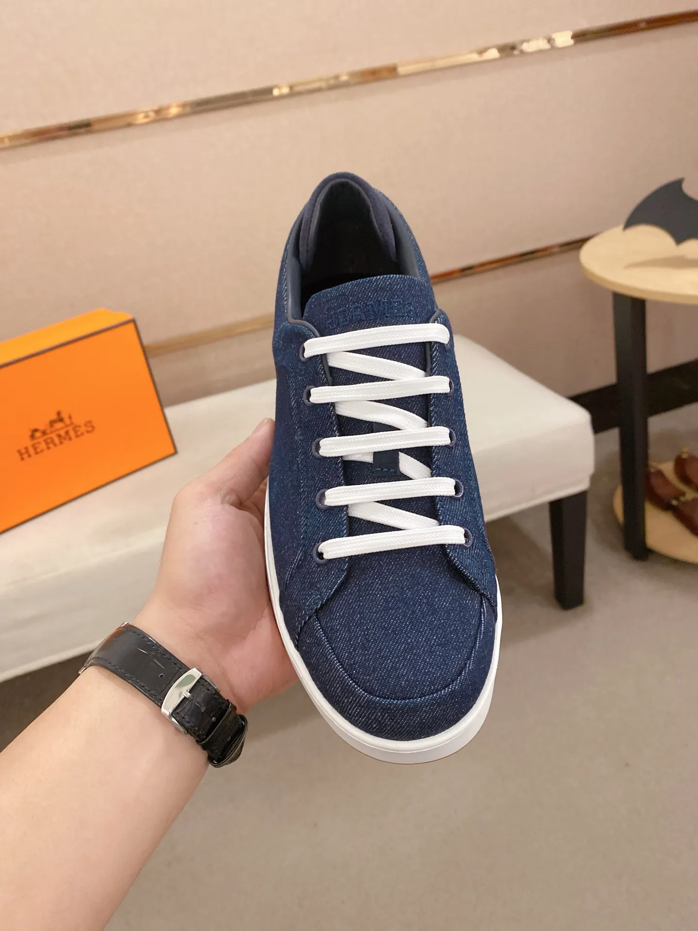 Men's clothing and shoes💰: 442💰《HERMES》【Classic original single version】Hermès; top 🔝purchase agent🔍🔍men's latest 🇺🇸 counter sales simultaneously, imported from Italy original ▲▲cowhide ▲▲ (high-end, nobility, class) ) Exquisite workmanship (Italian 🇮🇹 imported water-dyed 🐂 cowhide lining) sole: original sole provided by the original factory, ⚠️exclusive double-layer activity·TPR·rubber·combined molded outsole; super comfortable·wear-resistant·non-slip·environmental protection The real thing is more beautiful if you take the real thing (high quality, follow the order). You can enter and exit the counter at will * Number of yards: 38-44 (45 can be customized and cannot be returned or exchanged)